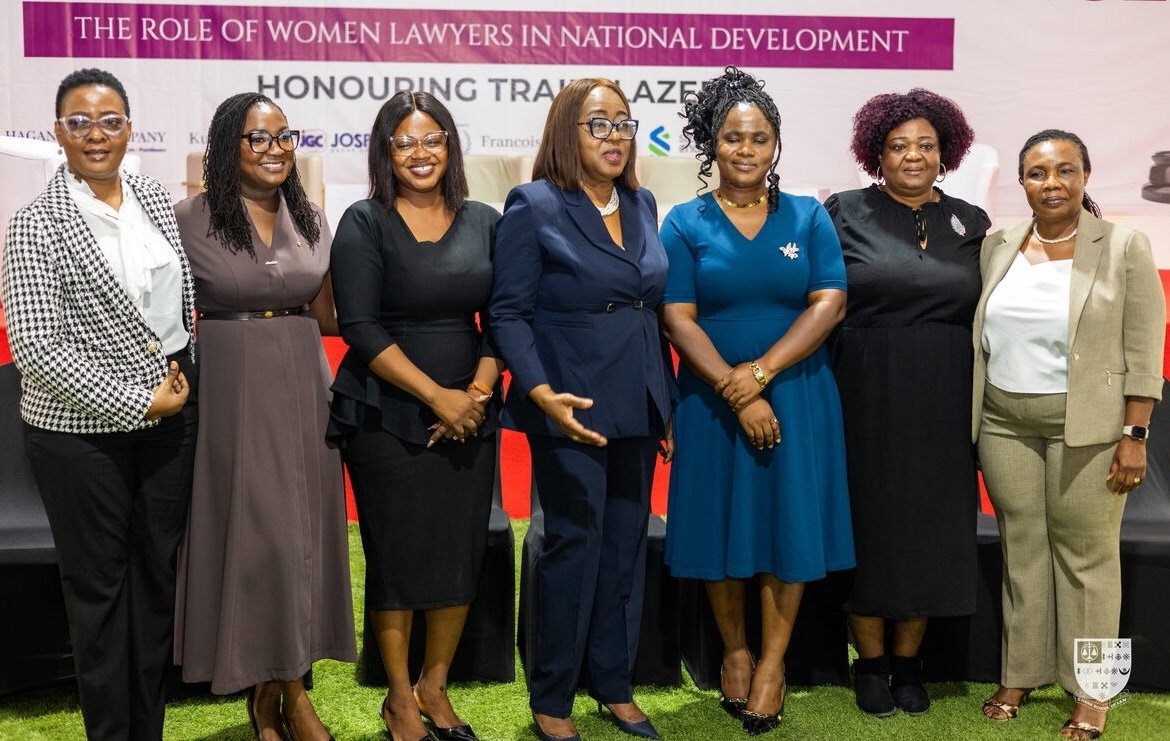 Women lawyers of the GBA Women's Forum together at conference